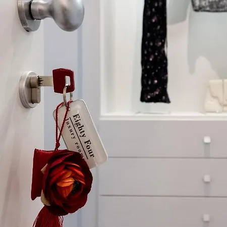 Gasthuis Eighty Four 4*