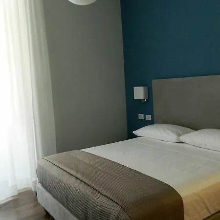 招待所 Eighty Four 4*