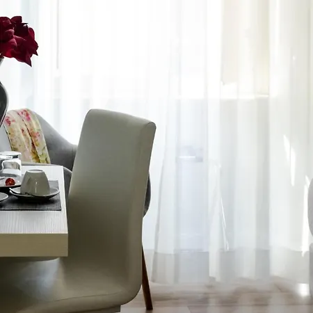 Eighty Four Konukevi Roma