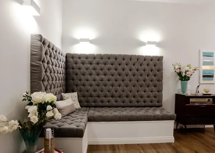 Eighty Four Pensionat 4*